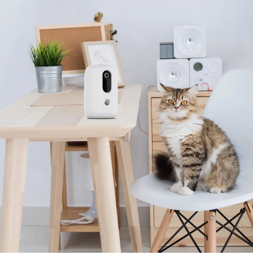 Pet Snack Dispenser - SmartAurox